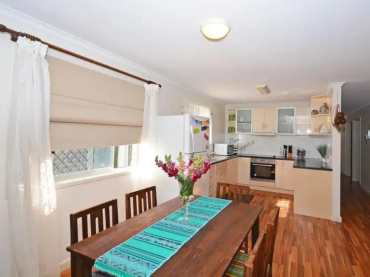 Fifth view of Homely house listing, 2 EDEN WAY, Point Vernon QLD 4655