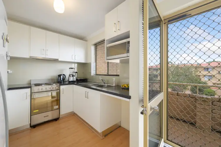 114/2 Wall Street, Maylands WA 6051