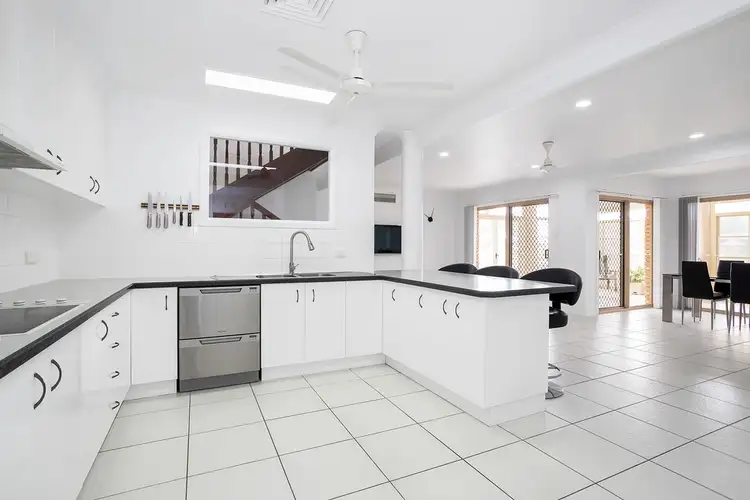 Fifth view of Homely house listing, 6 Daniel Court, Ooralea QLD 4740