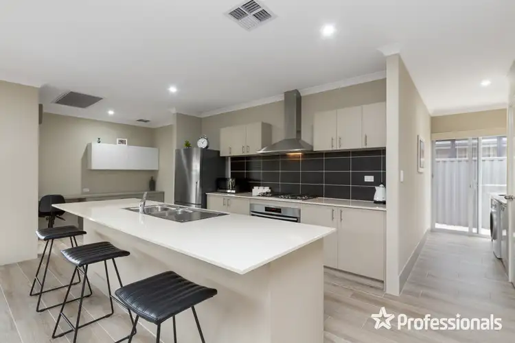 Sixth view of Homely house listing, 24 Wildflower View, Piara Waters WA 6112