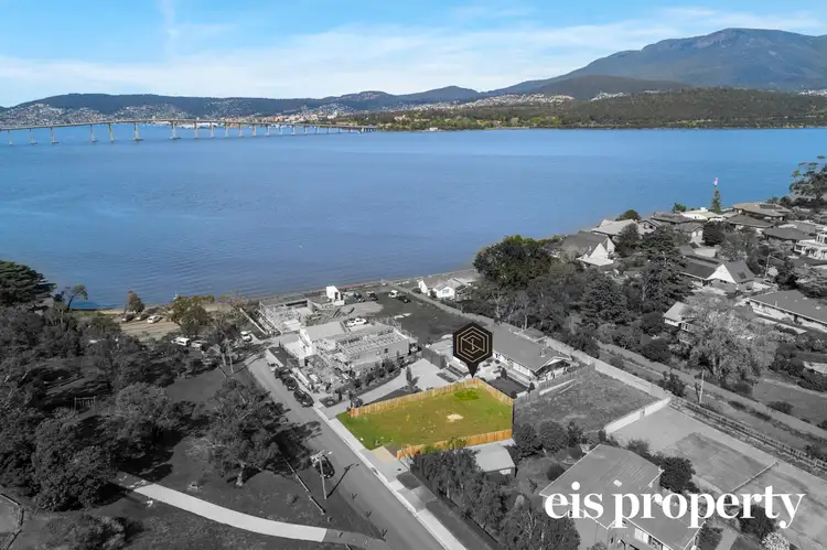 6a Natone Street, Lindisfarne TAS 7015