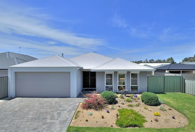 25 Archer Street, Byford WA 6122