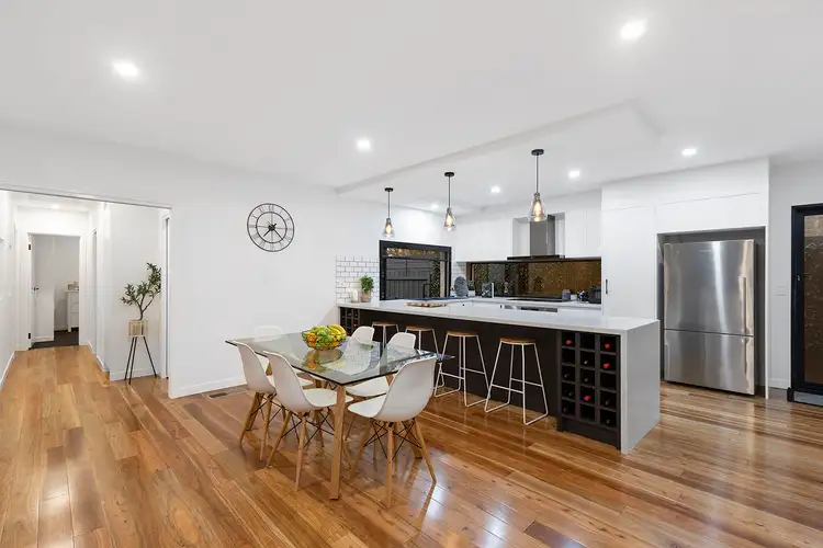 21 Oak Avenue, Cheltenham VIC 3192