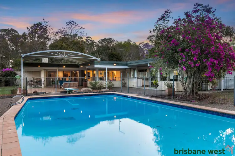 40 Kintyre Street, Brookfield QLD 4069
