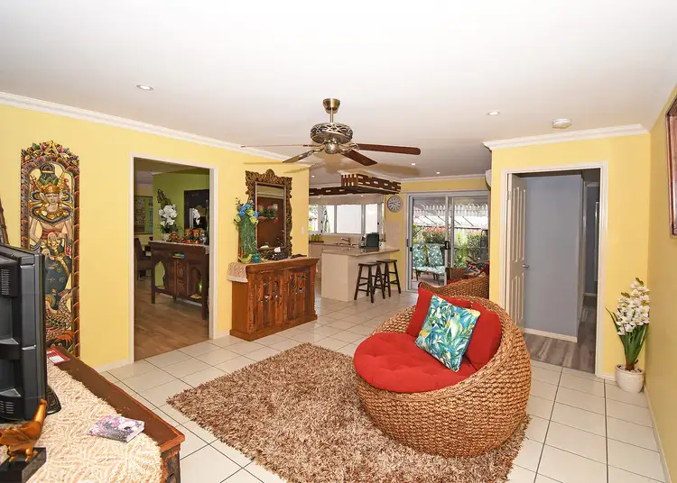 Seventh view of Homely house listing, 22 HEATHER WAY, Urraween QLD 4655