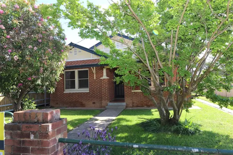 99 Fitzroy Street, Tumut NSW 2720