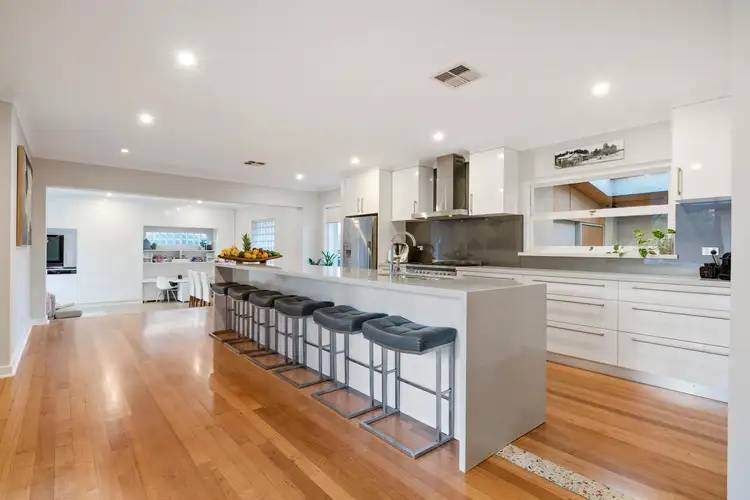 52 Potts Street, Melville WA 6156