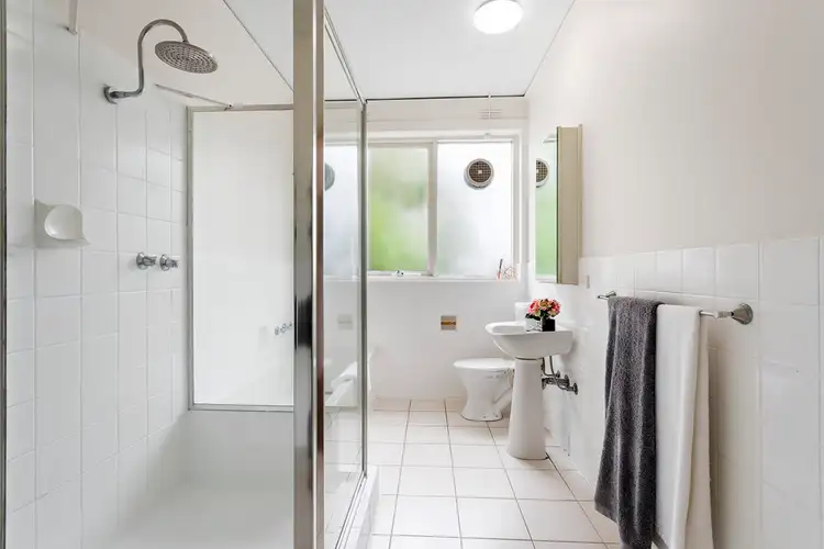 Sixth view of Homely apartment listing, 19/112 Riversdale Road, Hawthorn VIC 3122