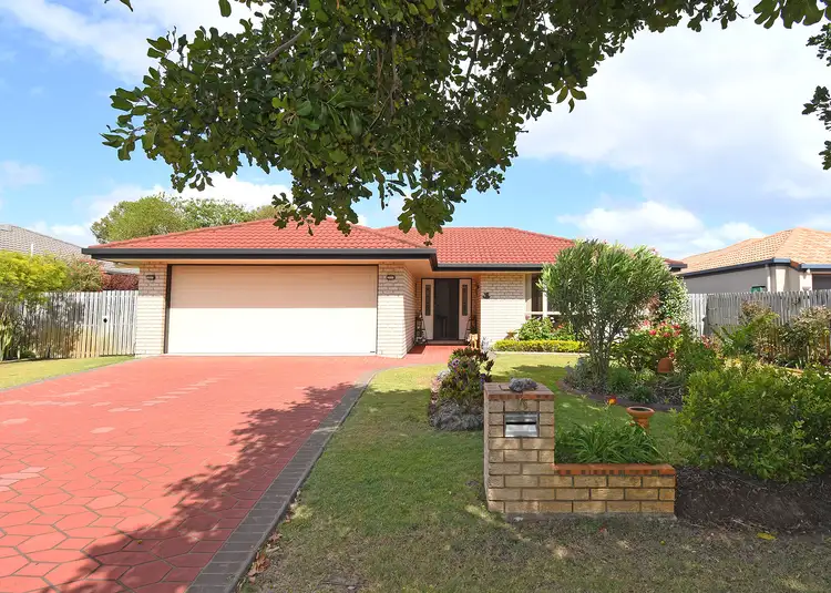 6 Turnbull Court, Urangan QLD 4655