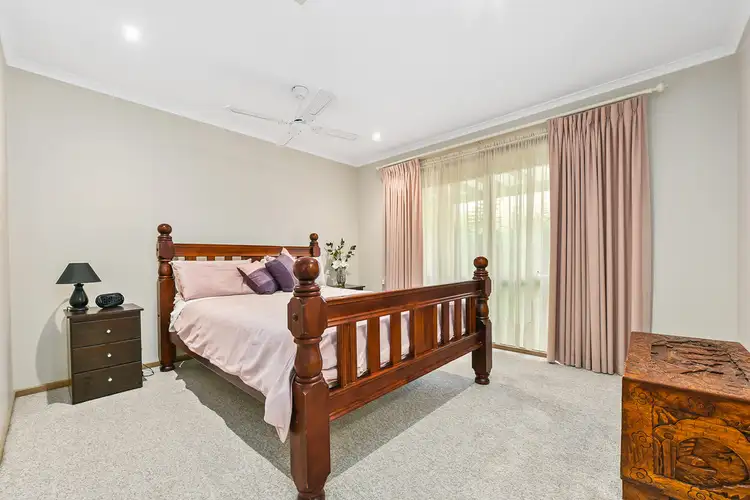 Fourth view of Homely house listing, 8 Hansen Court, Narre Warren VIC 3805