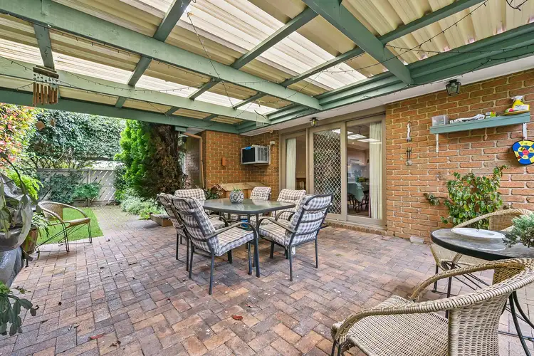 Fifth view of Homely house listing, 8 Hansen Court, Narre Warren VIC 3805