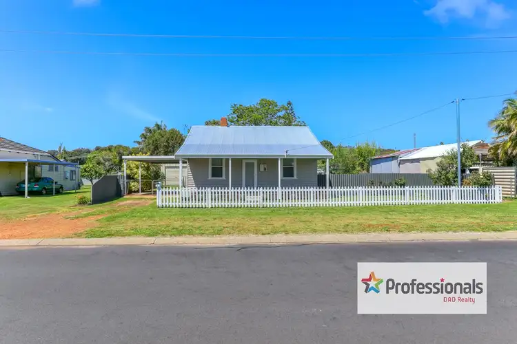 5 The Crescent, Brunswick WA 6224