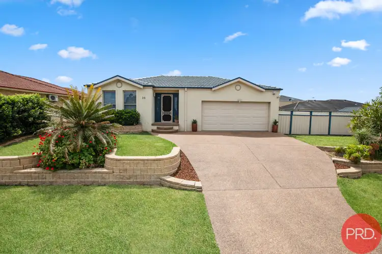 25 Yaldara Avenue, Thornton NSW 2322
