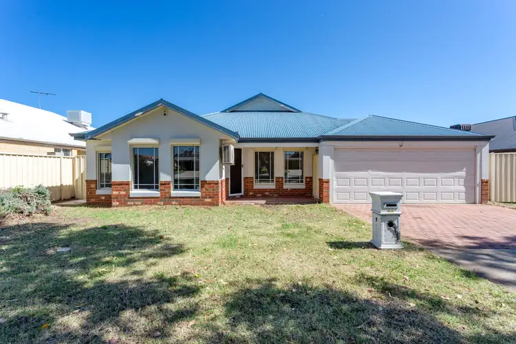 86 Seville Drive, Seville Grove WA 6112
