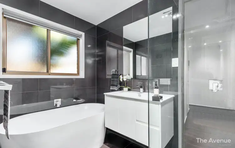 Seventh view of Homely house listing, 1/32 John Hunter Drive, Endeavour Hills VIC 3802