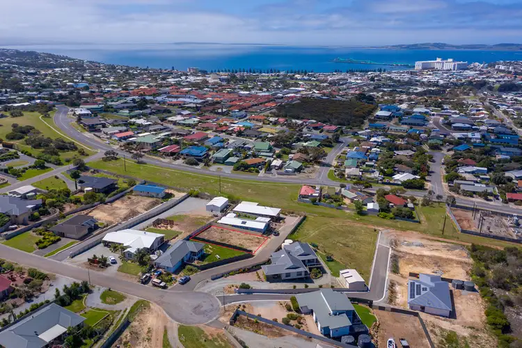 2/16 Lawson Drive, Port Lincoln SA 5606