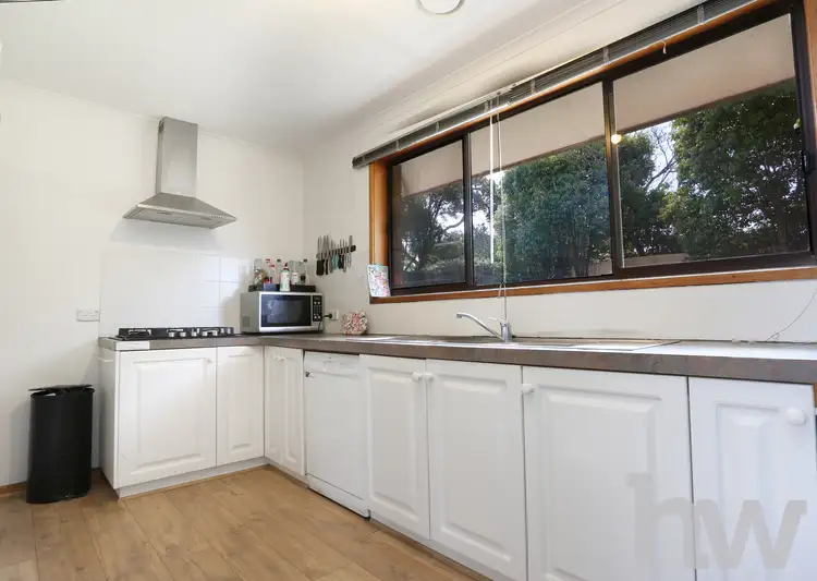 Sixth view of Homely house listing, 2 Tettenhall Ridge, Belmont VIC 3216