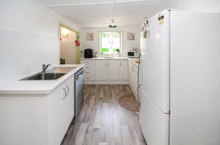 Third view of Homely house listing, 31 Somer Street, Hyde Park QLD 4812