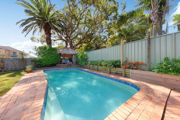 2 McKenzie Avenue, Chifley NSW 2036