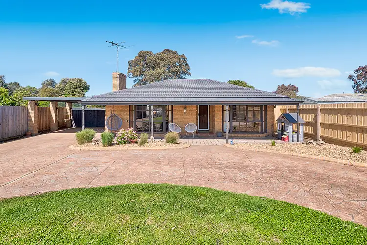 6 Amanda Court, Pakenham VIC 3810