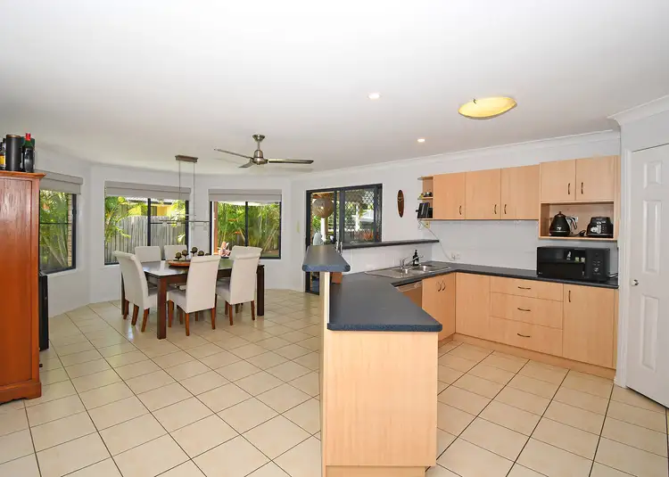 Fifth view of Homely house listing, 3 EASTWOOD COURT, Urangan QLD 4655