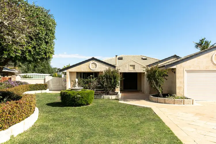 82 Kingsmill Gardens, Winthrop WA 6150