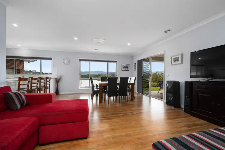 Second view of Homely house listing, 6 Gaff Court, Wodonga VIC 3690