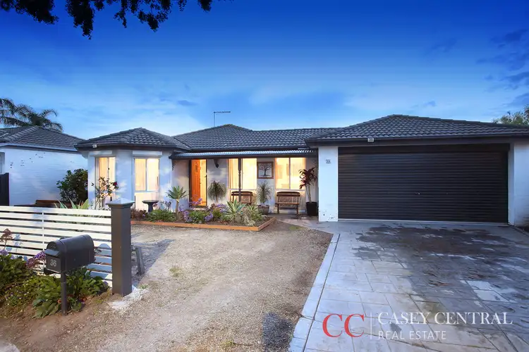 36 Samantha Crescent, Cranbourne North VIC 3977