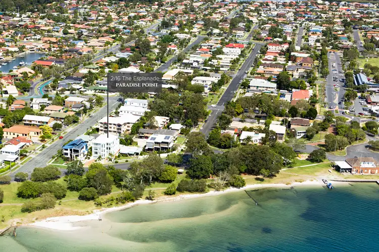 2/16 The Esplanade, Paradise Point QLD 4216