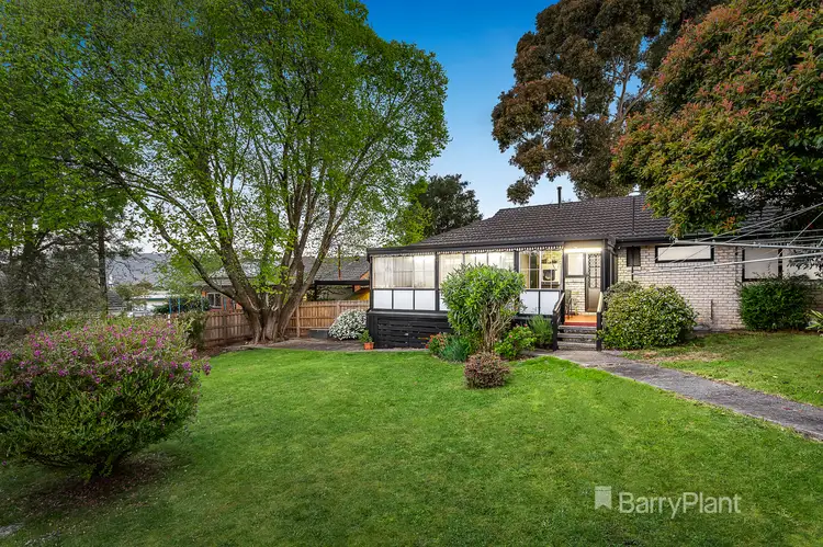 3 Kaneira Avenue, Croydon VIC 3136