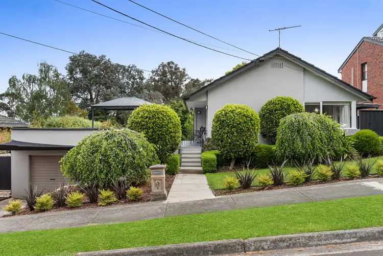 6 Nelson Street, Ferntree Gully VIC 3156