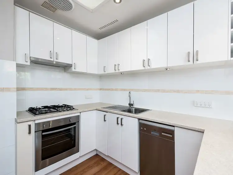 Fifth view of Homely villa listing, 7/2 Adrian Street, Palmyra WA 6157