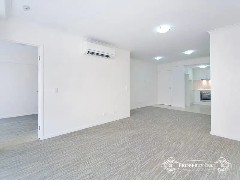 Main view of Homely unit listing, 60/128 Merivale Street, South Brisbane QLD 4101