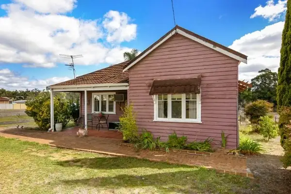 295 Prinsep Street North, Collie WA 6225