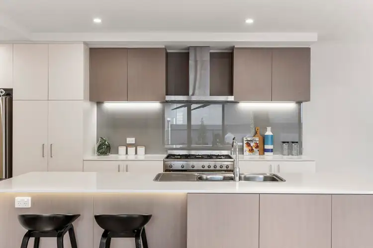 Fourth view of Homely house listing, 35 Solferino Close, Mount Waverley VIC 3149