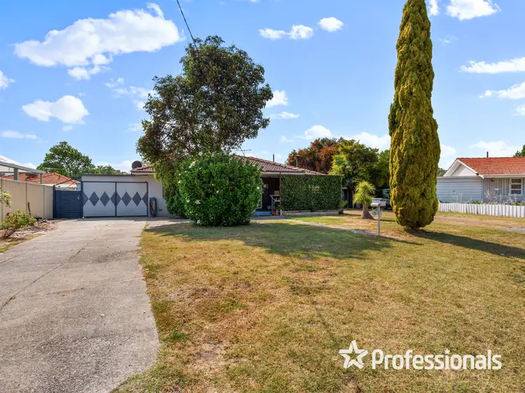 14 Grovelands Way, Kelmscott WA 6111