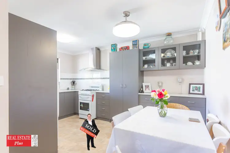 5A Agonis Place, Forrestfield WA 6058
