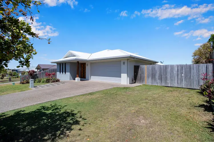 Second view of Homely house listing, 8 Yatay Street, Rural View QLD 4740