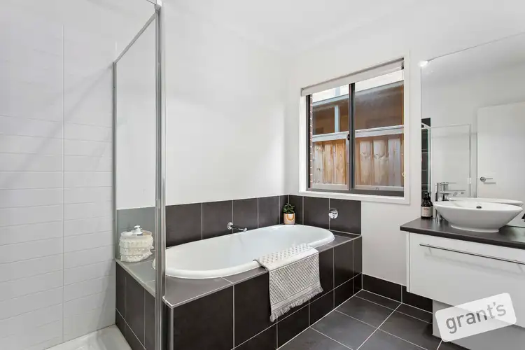 Sixth view of Homely house listing, 28 Almondsbury Avenue, Berwick VIC 3806