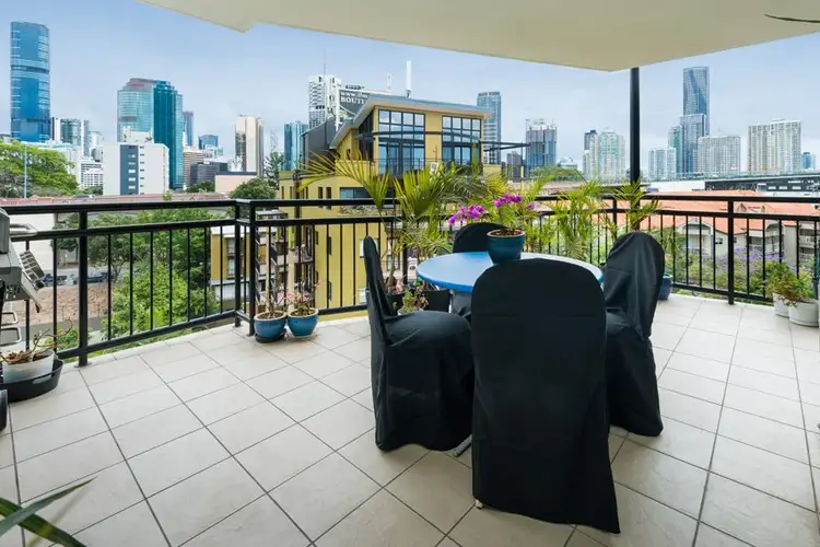 129/15 Goodwin Street, Kangaroo Point QLD 4169