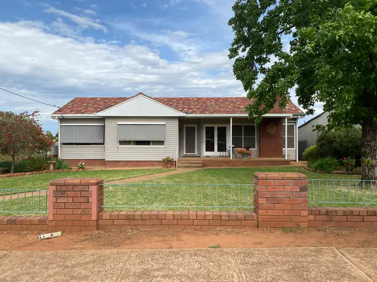 38 Hill Street, Parkes NSW 2870