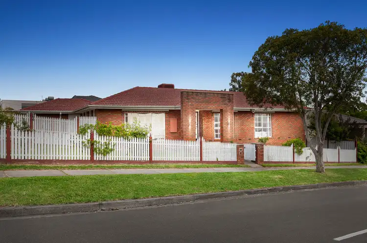 75 Manchester Road, Mooroolbark VIC 3138