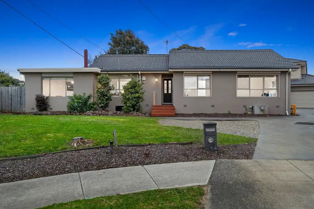 Main view of Homely unit listing, 1/14 Bent Court, Wantirna South VIC 3152
