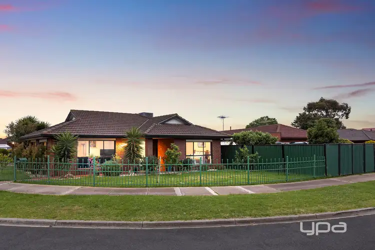 Second view of Homely house listing, 7 Prior Court, Delahey VIC 3037