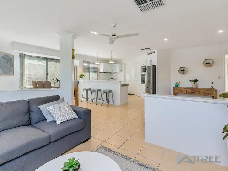 4 Madeline Close, Huntingdale WA 6110