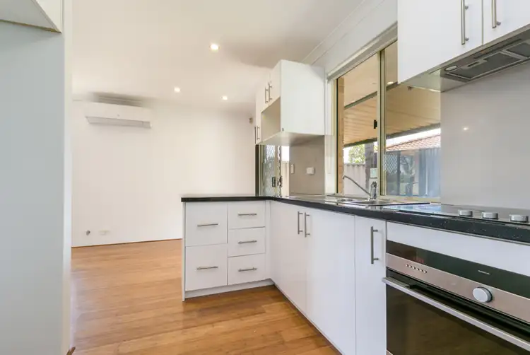 4/16 Rambutan Place, South Lake WA 6164