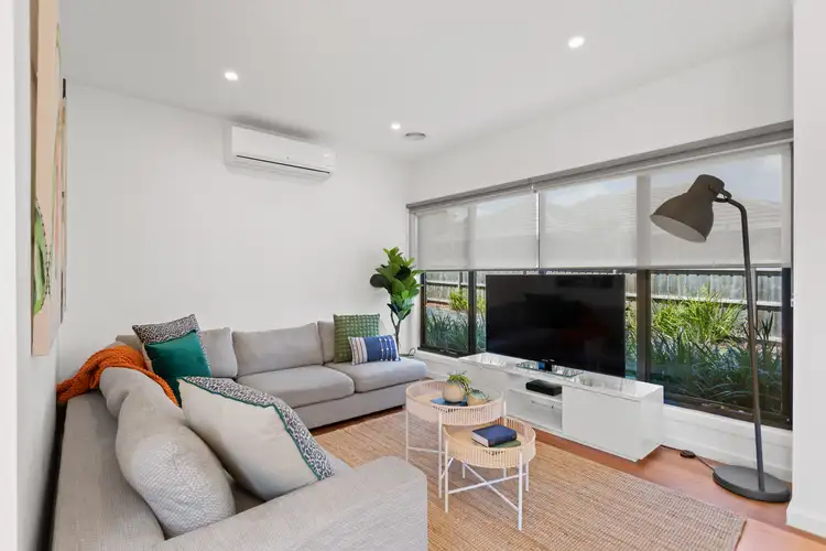 Fifth view of Homely townhouse listing, 2/93 Huntingdale Road, Chadstone VIC 3148