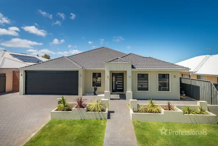 8 Daytona Road, Yanchep WA 6035