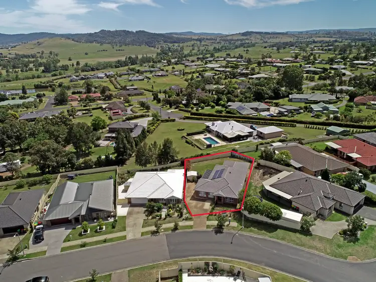 4 Vikki Avenue, Rutherford NSW 2320