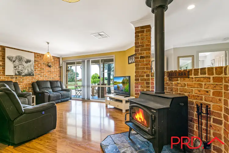 Fifth view of Homely house listing, 8 Warwick Road, Tamworth NSW 2340